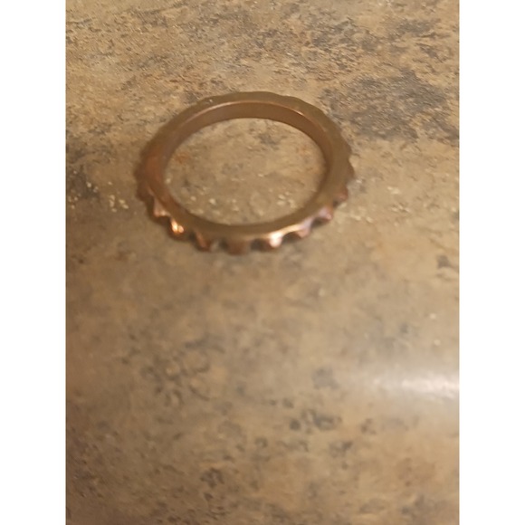 Boutique Brand Jewelry - Copper Rose Gold Tone Textured Pyramid Edge Stackable Band Ring Size 9